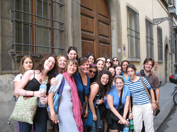 students-about-florence_000